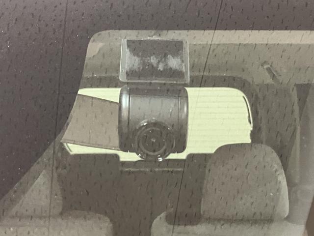 タントＸ　純正ナビ／バックカメラ／前後ドラレコ令和４年式／走行４．０万キロ／純正ナビ（ＮＭＺＫ−Ｗ７２Ｄ）／Ｂｌｕｅｔｏｏｔｈ／フルセグ／ＣＤ／ＤＶＤ／バックカメラ／前後ドラレコ／ＥＴＣ／ＬＥＤヘッドライト／衝突軽減ブレーキ／キーフリー／助手席側（大阪府）の中古車