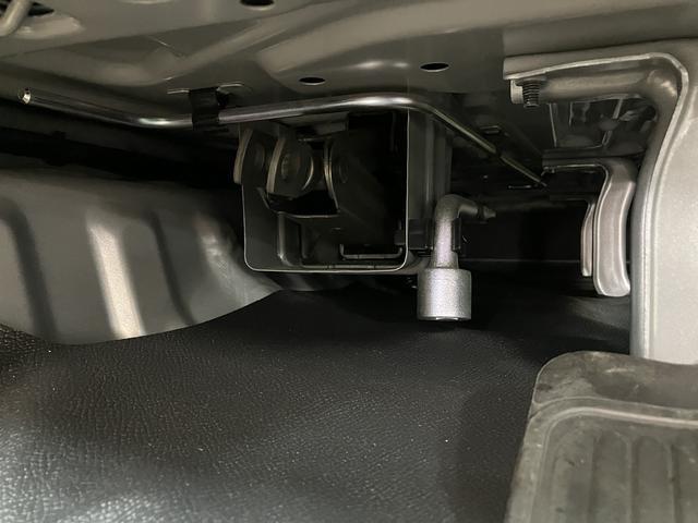 ハイゼットカーゴクルーズＳＡIII　ビジネスパック／タイヤ４本交換令和２年式／走行３．９万キロ／車検整備付き／ＥＴＣ／ビジネスパック／衝突軽減ブレーキ／タイヤ４本交換／電動格納式ドアミラー／パワーウィンド／アイドリングストップ／ＡＭ／ＦＭラジオ／（大阪府）の中古車