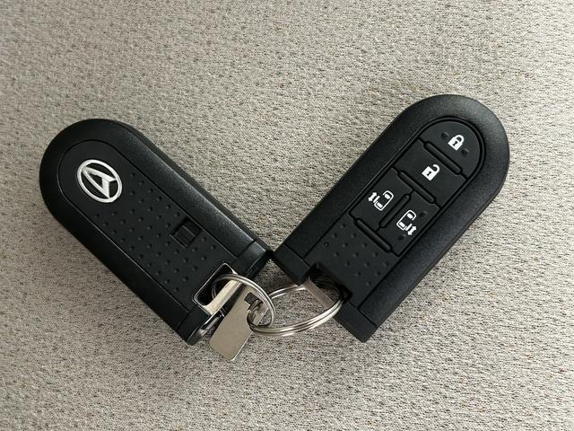 ムーヴキャンバスＧメイクアップリミテッド　ＳＡIII　純正ナビ／パノラマ純正ナビ（ＮＳＺＰ−Ｗ６９Ｄ）／ＣＤ／ＤＶＤ／フルセグ／Ｂｌｕｅｔｏｏｔｈ／車検整備付き／パノラマモニター／ドラレコ／ＥＴＣ／両側パワースライドドア／キーフリー／ＬＥＤヘッドライト／フォグランプ／（大阪府）の中古車