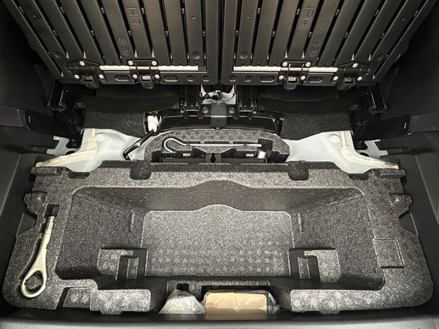 ムーヴキャンバスＧメイクアップリミテッド　ＳＡIII　純正ナビ／パノラマ純正ナビ（ＮＳＺＰ−Ｗ６９Ｄ）／ＣＤ／ＤＶＤ／フルセグ／Ｂｌｕｅｔｏｏｔｈ／車検整備付き／パノラマモニター／ドラレコ／ＥＴＣ／両側パワースライドドア／キーフリー／ＬＥＤヘッドライト／フォグランプ／（大阪府）の中古車