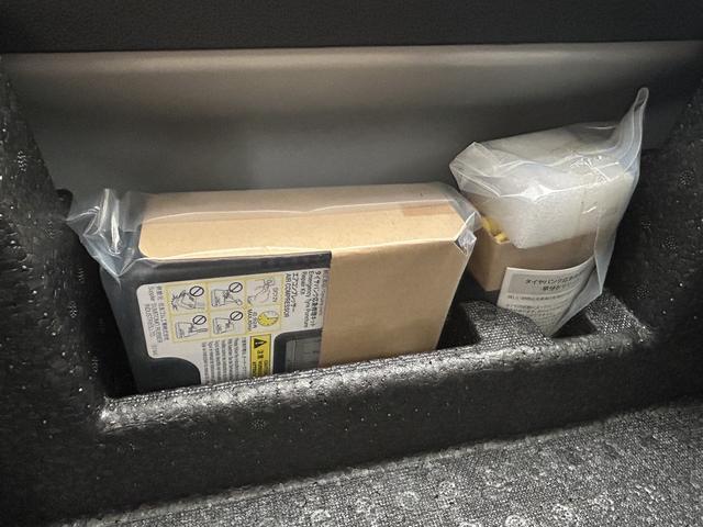 ムーヴキャンバスＧメイクアップリミテッド　ＳＡIII　純正ナビ／パノラマ純正ナビ（ＮＳＺＰ−Ｗ６９Ｄ）／ＣＤ／ＤＶＤ／フルセグ／Ｂｌｕｅｔｏｏｔｈ／車検整備付き／パノラマモニター／ドラレコ／ＥＴＣ／両側パワースライドドア／キーフリー／ＬＥＤヘッドライト／フォグランプ／（大阪府）の中古車