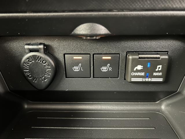 ロッキーＧ／令和３年式／純正ナビ／前後ドラレコ／ＥＴＣ／クルコン１年間走行距離無制限保証／走行４．６万ｋｍ／純正７インチナビ／バックカメラ／前後ドラレコ／ＥＴＣ／クルーズコントロール／前席シートヒーター／ＬＥＤヘッドライト・フォグランプ／キーフリ／車検整備渡し（大阪府）の中古車