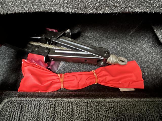 ロッキーＧ／令和３年式／純正ナビ／前後ドラレコ／ＥＴＣ／クルコン１年間走行距離無制限保証／走行４．６万ｋｍ／純正７インチナビ／バックカメラ／前後ドラレコ／ＥＴＣ／クルーズコントロール／前席シートヒーター／ＬＥＤヘッドライト・フォグランプ／キーフリ／車検整備渡し（大阪府）の中古車