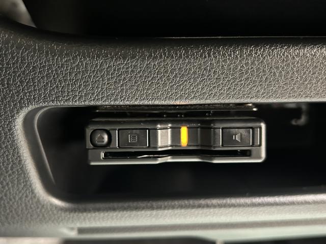 ムーヴキャンバスストライプスＧターボ　ディスプレーオーディオ・クルコンＲ５年式・ルーフキャリア付き・クルーズコントロール・９インチディスプレイオーディオ・バックカメラ・ＥＴＣ車載器・運転席／助手席シートヒーター・両側電動スライドドア・置くだけスマホ充電・キーフリー（大阪府）の中古車