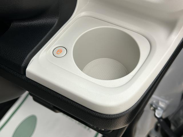 ムーヴキャンバスストライプスＧターボ　ディスプレーオーディオ・クルコンＲ５年式・ルーフキャリア付き・クルーズコントロール・９インチディスプレイオーディオ・バックカメラ・ＥＴＣ車載器・運転席／助手席シートヒーター・両側電動スライドドア・置くだけスマホ充電・キーフリー（大阪府）の中古車