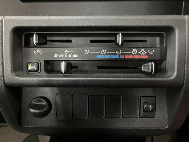 ハイゼットトラックスタンダード/走行5.9万km/AM・FMラジオ/平成28年1年間走行距離無制限保証/平成28年式/走行5.9万km/AM・FMラジオ/3AT/ハロゲンヘッドライト/マニュアルエアコン/マット/バイザー/車検整備渡し(大阪府)の中古車