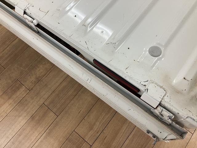 ハイゼットトラックスタンダード/走行5.9万km/AM・FMラジオ/平成28年1年間走行距離無制限保証/平成28年式/走行5.9万km/AM・FMラジオ/3AT/ハロゲンヘッドライト/マニュアルエアコン/マット/バイザー/車検整備渡し(大阪府)の中古車