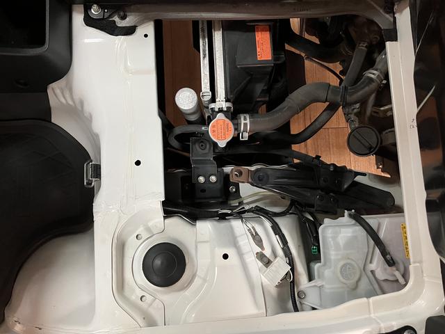 ハイゼットトラックスタンダード/走行5.9万km/AM・FMラジオ/平成28年1年間走行距離無制限保証/平成28年式/走行5.9万km/AM・FMラジオ/3AT/ハロゲンヘッドライト/マニュアルエアコン/マット/バイザー/車検整備渡し(大阪府)の中古車