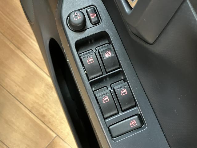 ミライースＸ　ＳＡIII／純正７インチナビ／ＥＴＣ／バックカメラ１年間走行距離無制限保証／走行４．４万ｋｍ／純正７インチナビ／ＥＴＣ／バックカメラ／ＬＥＤヘッドライト／オートハイビーム／電動格納ドアミラー／キーレスエントリー／アルミホイール／車検整備渡し（大阪府）の中古車