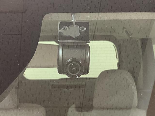 タントＸ／純正７インチナビ／前後ドラレコ／ＥＴＣ／マット／バイザー令和５年式／走行０．３万キロ／純正７インチナビ／前後ドラレコ／ＥＴＣ／バックカメラ／左側パワースライドドア／ＬＥＤヘッドライト／前席シートヒーター／キーフリー／オートエアコン（大阪府）の中古車