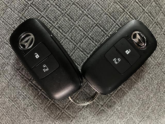 タントＸ／純正７インチナビ／前後ドラレコ／ＥＴＣ／マット／バイザー令和５年式／走行０．３万キロ／純正７インチナビ／前後ドラレコ／ＥＴＣ／バックカメラ／左側パワースライドドア／ＬＥＤヘッドライト／前席シートヒーター／キーフリー／オートエアコン（大阪府）の中古車