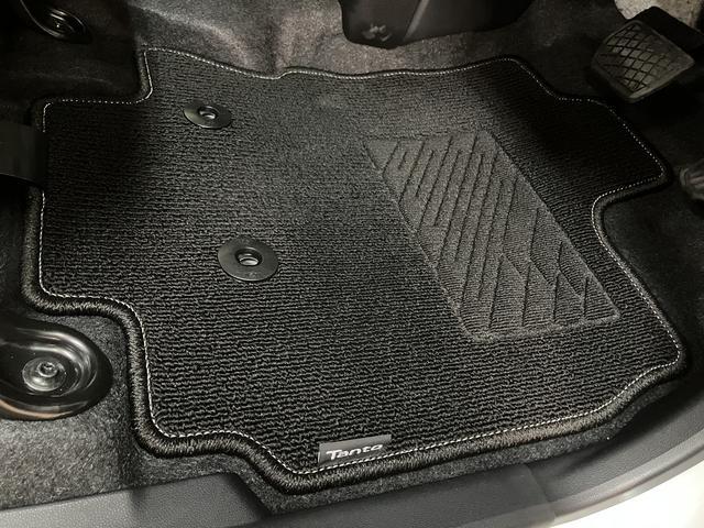 タントＸ／純正７インチナビ／前後ドラレコ／ＥＴＣ／マット／バイザー令和５年式／走行０．３万キロ／純正７インチナビ／前後ドラレコ／ＥＴＣ／バックカメラ／左側パワースライドドア／ＬＥＤヘッドライト／前席シートヒーター／キーフリー／オートエアコン（大阪府）の中古車