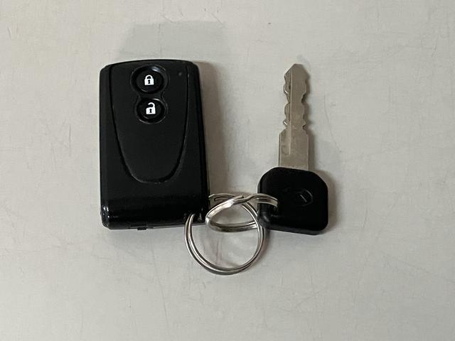 コペンエクスプレイ／走行０．６万ｋｍ／ＣＤチューナー／ＥＴＣ１年間保証／走行０．６万ｋｍ／ＣＤチューナー／ＥＴＣ／シートヒーター／ステアリングスイッチ／アルミホイール／オートエアコン／キーフリー／ＬＥＤヘッドライト／ハロゲンフォグライト／車検整備渡し（大阪府）の中古車