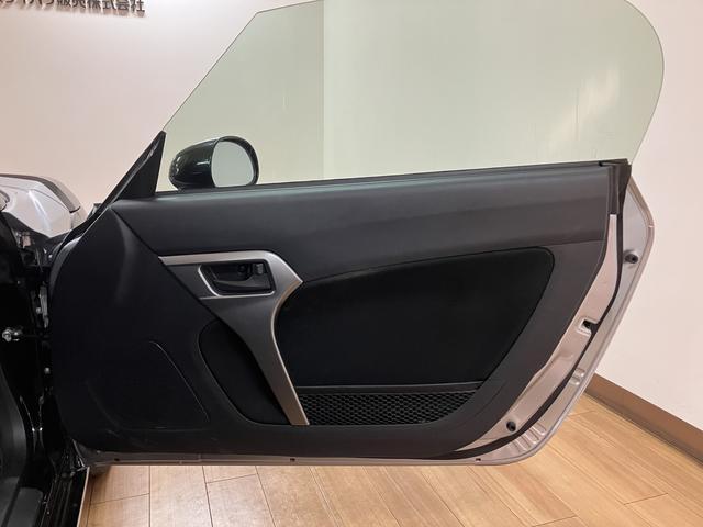 コペンエクスプレイ／走行０．６万ｋｍ／ＣＤチューナー／ＥＴＣ１年間保証／走行０．６万ｋｍ／ＣＤチューナー／ＥＴＣ／シートヒーター／ステアリングスイッチ／アルミホイール／オートエアコン／キーフリー／ＬＥＤヘッドライト／ハロゲンフォグライト／車検整備渡し（大阪府）の中古車