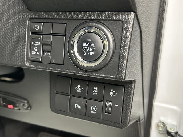 タントＸ　純正ナビ／バックカメラ／前後ドラレコ令和５年式／走行３．３万キロ／車検整備付き／純正ナビ（ＮＭＺＫ−Ｗ７３Ｄ）／ＣＤ／ＤＶＤ／フルセグ／Ｂｌｕｅｔｏｏｔｈ／ＬＥＤヘッドライト／片側パワースライド／電動パーキングブレーキ／ホールド機能／（大阪府）の中古車