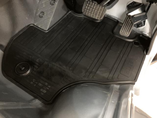 ハイゼットトラックスタンダード／Ｒ７年式／走行０．３万キロ／新車保証継承／令和７年式／走行０．３万キロ／２ＷＤ／ＣＶＴ／新車保証継承／障害物センサー／衝突軽減ブレーキ／横滑り防止装置／エアコン／パワステ／ＦＭ＆ＡＭラジオ／オートライト／アイドリングストップ／（大阪府）の中古車