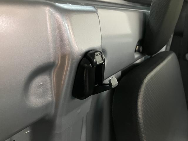 ハイゼットトラックスタンダード／Ｒ７年式／走行０．３万キロ／新車保証継承／令和７年式／走行０．３万キロ／２ＷＤ／ＣＶＴ／新車保証継承／障害物センサー／衝突軽減ブレーキ／横滑り防止装置／エアコン／パワステ／ＦＭ＆ＡＭラジオ／オートライト／アイドリングストップ／（大阪府）の中古車