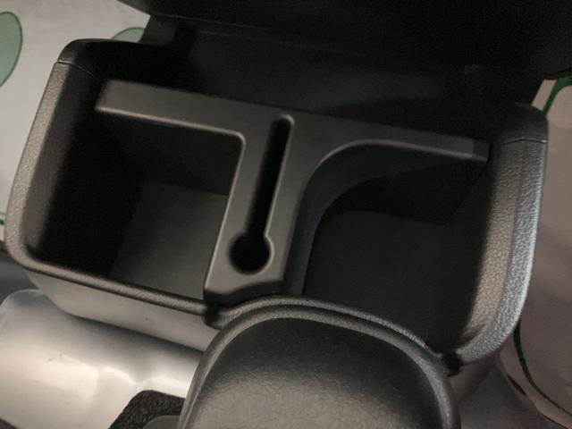 ハイゼットトラックスタンダード／Ｒ７年式／走行０．３万キロ／新車保証継承／令和７年式／走行０．３万キロ／２ＷＤ／ＣＶＴ／新車保証継承／障害物センサー／衝突軽減ブレーキ／横滑り防止装置／エアコン／パワステ／ＦＭ＆ＡＭラジオ／オートライト／アイドリングストップ／（大阪府）の中古車
