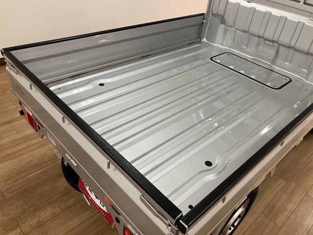 クリッパートラックＧＸ　パートタイム４ＷＤ／ナビ／ドラレコ／ＬＥＤヘッドライト令和６年式／走行０．６万キロ／パートタイム４ＷＤ／ナビ／ドラレコ／ＬＥＤヘッドライト／衝突軽減ブレーキ／キーレスエントリー／パワーウィンド／電動格納式ドアミラー／オートライト（大阪府）の中古車