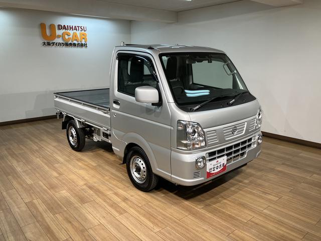 クリッパートラックＧＸ　パートタイム４ＷＤ／ナビ／ドラレコ／ＬＥＤヘッドライト令和６年式／走行０．６万キロ／パートタイム４ＷＤ／ナビ／ドラレコ／ＬＥＤヘッドライト／衝突軽減ブレーキ／キーレスエントリー／パワーウィンド／電動格納式ドアミラー／オートライト（大阪府）の中古車