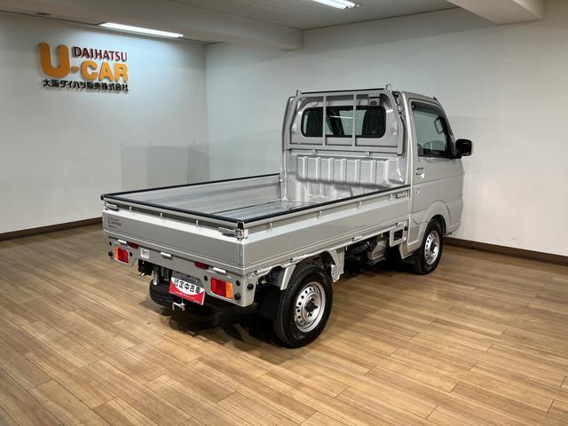 クリッパートラックＧＸ　パートタイム４ＷＤ／ナビ／ドラレコ／ＬＥＤヘッドライト令和６年式／走行０．６万キロ／パートタイム４ＷＤ／ナビ／ドラレコ／ＬＥＤヘッドライト／衝突軽減ブレーキ／キーレスエントリー／パワーウィンド／電動格納式ドアミラー／オートライト（大阪府）の中古車