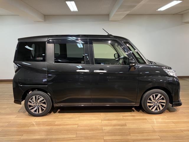 トールカスタムＧ　ＳＡII　　９インチナビ／ＥＴＣ／平成２９年式／走行６．４万キロ／車検整備付き／９インチナビ／ＥＴＣ／両側パワースライドドア／キーフリー／ＬＥＤヘッドライト／衝突軽減ブレーキ／フォグランプ／クルーズコントロール／オートライト（大阪府）の中古車