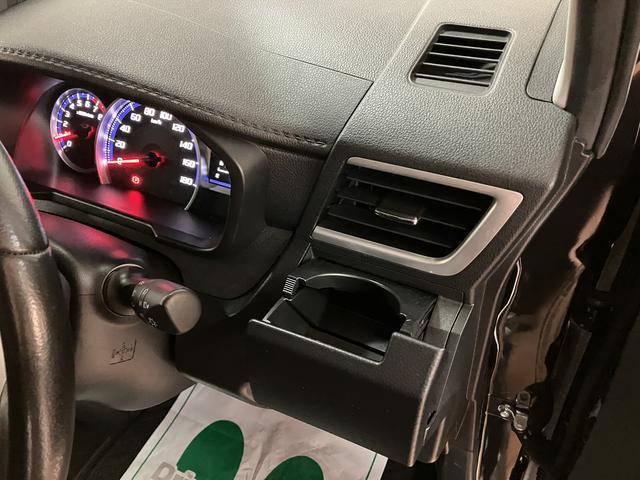 トールカスタムＧ　ＳＡII　　９インチナビ／ＥＴＣ／平成２９年式／走行６．４万キロ／車検整備付き／９インチナビ／ＥＴＣ／両側パワースライドドア／キーフリー／ＬＥＤヘッドライト／衝突軽減ブレーキ／フォグランプ／クルーズコントロール／オートライト（大阪府）の中古車