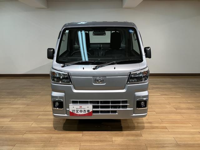 ハイゼットトラックスタンダード／４ＷＤ／５ＭＴ／走行２．１万キロ／新車保証継承４ＷＤ／５ＭＴ／走行２．１万キロ／令和６年式／新車保証継承／ＬＥＤヘッドライト／ＬＥＤフォグランプ／衝突軽減ブレーキ／荷台作業灯／ゲートプロテクター／ＦＭ＆ＡＭラジオ／（大阪府）の中古車