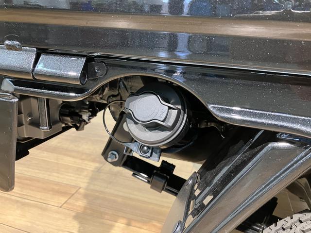 ハイゼットトラックジャンボエクストラ　２ＷＤ／ＣＶＴ／新車保証継承令和７年式／走行２１キロ／新車保証継承／２ＷＤ／ＣＶＴ／キーフリー／ＬＥＤヘッドライト／衝突軽減ブレーキ／フォグランプ／ラバーマット／電動格納式ドアミラー／アイドリングストップ（大阪府）の中古車