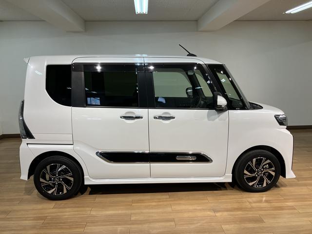 タントカスタムX 純正ナビ/パノラマモニター/走行1.3万キロ令和5年式/走行1.3万キロ/パノラマモニター/ETC/純正ナビ(NMZK−W73D)/フルセグ/Bluetooth/USB/両側パワースライドドア/キーフリー/衝突軽減ブレーキ/シートヒーター(大阪府)の中古車