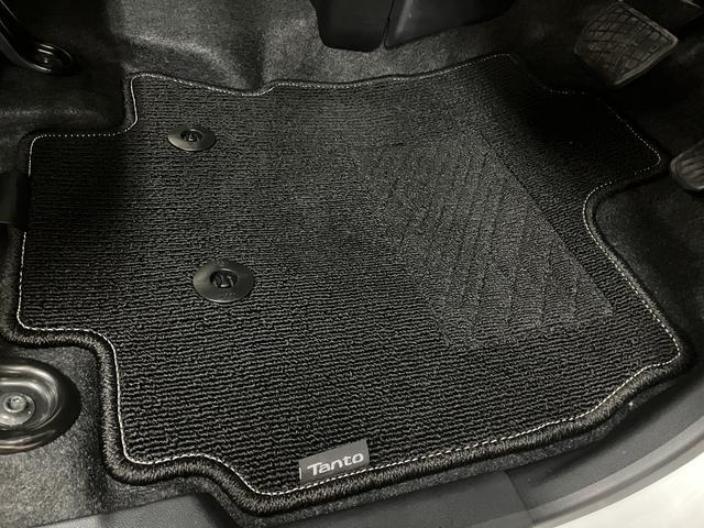 タントカスタムX 純正ナビ/パノラマモニター/走行1.3万キロ令和5年式/走行1.3万キロ/パノラマモニター/ETC/純正ナビ(NMZK−W73D)/フルセグ/Bluetooth/USB/両側パワースライドドア/キーフリー/衝突軽減ブレーキ/シートヒーター(大阪府)の中古車