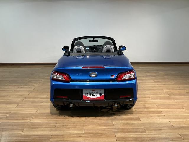 コペンGR スポーツ 元試乗車/BBSアルミ/専用レカロシート元試乗車/令和7年式/走行0.2万キロ/ターボ車/オーディオレス/16インチBBSアルミホイール/専用ショックアブソーバー/専用ステアリング/専用レカロシート/専用メーター/LEDヘッドライト/(大阪府)の中古車