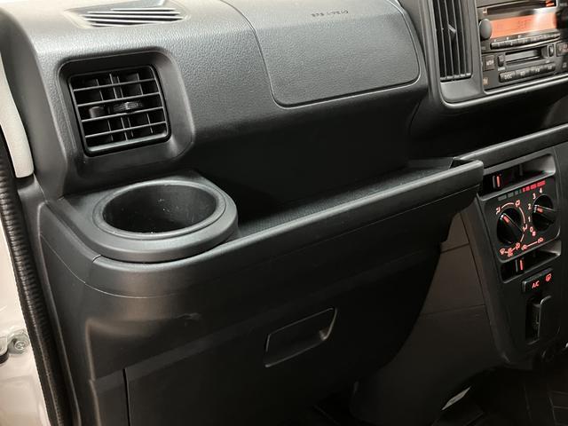 ハイゼットカーゴＤＸ／走行３．４万キロ／１年保証／車検整備渡し／ドラレコ／パワーウインドウ／キーレス／ＥＴＣ／アイドリングストップ／ＣＤ／ＦＭ＆ＡＭラジオ／車検整備付き／ドラレコ／令和２年式／走行３．４万キロ／（大阪府）の中古車