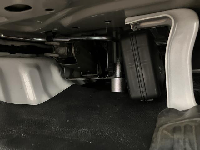 ハイゼットカーゴＤＸ／走行３．４万キロ／１年保証／車検整備渡し／ドラレコ／パワーウインドウ／キーレス／ＥＴＣ／アイドリングストップ／ＣＤ／ＦＭ＆ＡＭラジオ／車検整備付き／ドラレコ／令和２年式／走行３．４万キロ／（大阪府）の中古車