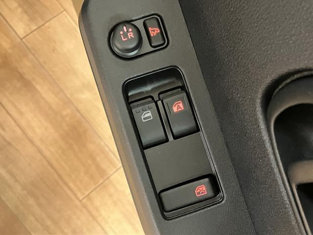 ハイゼットトラックジャンボエクストラ届出済未使用車　スマートアシスト　大型荷台作業灯　ＬＥＤヘッドライト　ＬＥＤフォグランプ　電動格納式ミラー　２ＷＤ　ＣＶＴ　アイドリングストップ　キーフリーシステム　プッシュスタート（大阪府）の中古車