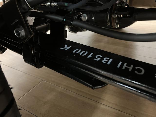 ハイゼットトラックジャンボエクストラ届出済未使用車　スマートアシスト　大型荷台作業灯　ＬＥＤヘッドライト　ＬＥＤフォグランプ　電動格納式ミラー　２ＷＤ　ＣＶＴ　アイドリングストップ　キーフリーシステム　プッシュスタート（大阪府）の中古車