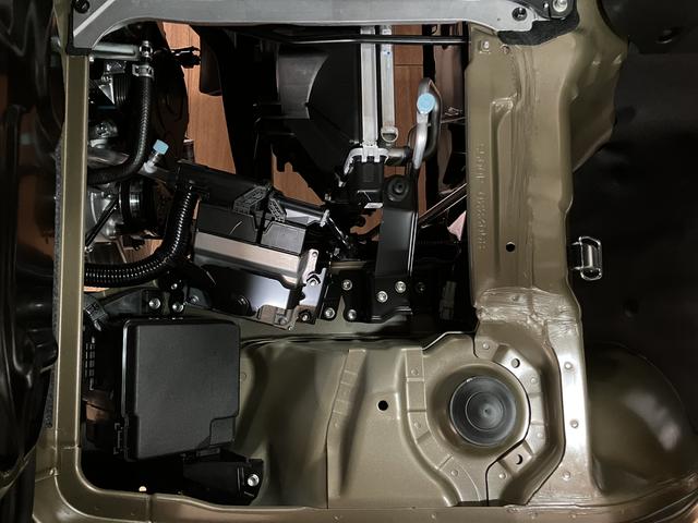 ハイゼットトラックジャンボエクストラ届出済未使用車　スマートアシスト　大型荷台作業灯　ＬＥＤヘッドライト　ＬＥＤフォグランプ　電動格納式ミラー　２ＷＤ　ＣＶＴ　アイドリングストップ　キーフリーシステム　プッシュスタート（大阪府）の中古車