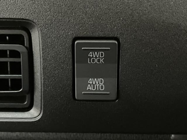 ハイゼットカーゴDX/令和8年式/走行4キロ/4WD/一年保証AM・FMラジオ/撥水ファブリックシート表皮/キーレスエントリー/オーバーヘッドシェルフ/アッパートレイ/オートライト/ユースフルナット/マニュアルエアコン/手引きサイドブレーキ(大阪府)の中古車