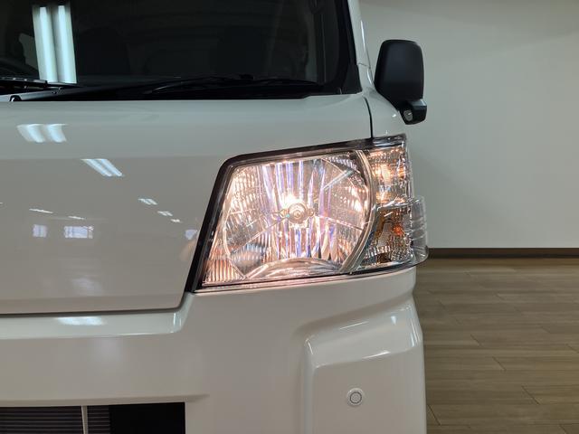 ハイゼットカーゴDX/令和8年式/走行4キロ/4WD/一年保証AM・FMラジオ/撥水ファブリックシート表皮/キーレスエントリー/オーバーヘッドシェルフ/アッパートレイ/オートライト/ユースフルナット/マニュアルエアコン/手引きサイドブレーキ(大阪府)の中古車