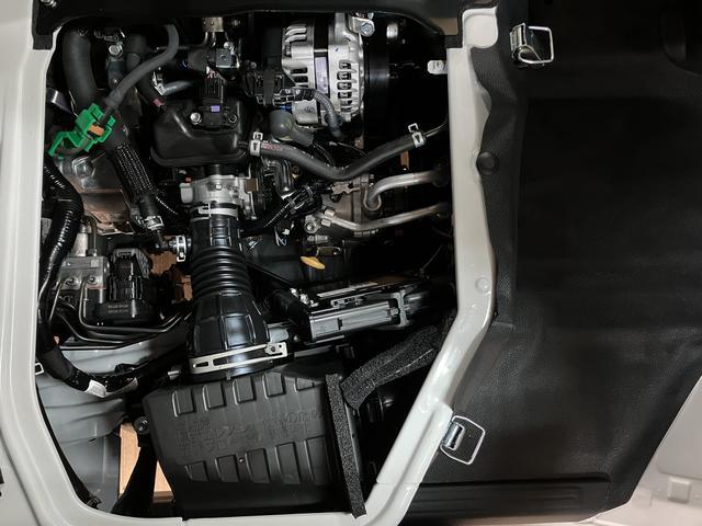 ハイゼットカーゴDX/令和8年式/走行4キロ/4WD/一年保証AM・FMラジオ/撥水ファブリックシート表皮/キーレスエントリー/オーバーヘッドシェルフ/アッパートレイ/オートライト/ユースフルナット/マニュアルエアコン/手引きサイドブレーキ(大阪府)の中古車