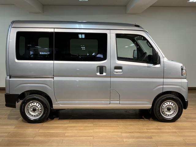 ハイゼットカーゴＤＸ／新車保証継承／走行４ｋｍ／令和８年式／ラジオ／キーレス新車保証継承／走行４ｋｍ／令和８年式／４ＷＤ／ＡＭ・ＦＭラジオ／キーレスエントリー／両側スライドドア／衝突被害軽減ブレーキ／コーナーセンサー／ハロゲンヘッドライト／フロントパワーウィンドウ（大阪府）の中古車