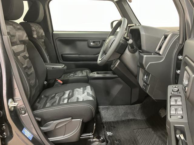 タフトＧ　ダーククロムベンチャー　元試乗車／走行１１３キロ元試乗車／令和７年式／走行１１３キロ／新車保証継承／１５インチアルミホイール／キーフリー／ＬＥＤヘッドライト／電動パーキングブレーキ／ホールド機能／カーペットマット／シートヒーター／衝突軽減ブレーキ／（大阪府）の中古車