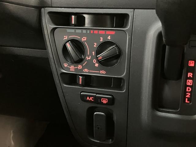 ハイゼットカーゴデラックスSAIII/車検整備渡し/1年保証/キーレス/パワーウインドウ/LEDヘッドライト/衝突軽減ブレーキ/横滑り防止装置/アイドリングストップ/FM&AMラジオ/オートハイビーム/トップシェイドガラス/(大阪府)の中古車