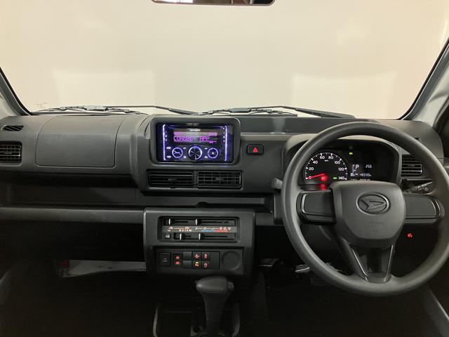 ハイゼットトラックスタンダード／４ＷＤ／ＣＶＴ／車検整備付き４ＷＤ／ＣＶＴ／令和４年式／走行４．８万キロ／ラバーマット／車検整備付き／荷台作業灯／電動式パワーステアリング／フロントシェルフ／プリントレザーシート表皮／／衝突回避軽減ブレーキ（大阪府）の中古車