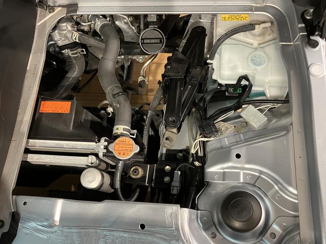 ハイゼットトラックスタンダード／４ＷＤ／ＣＶＴ／車検整備付き４ＷＤ／ＣＶＴ／令和４年式／走行４．８万キロ／ラバーマット／車検整備付き／荷台作業灯／電動式パワーステアリング／フロントシェルフ／プリントレザーシート表皮／／衝突回避軽減ブレーキ（大阪府）の中古車