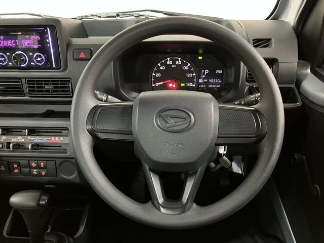 ハイゼットトラックスタンダード／４ＷＤ／ＣＶＴ／車検整備付き４ＷＤ／ＣＶＴ／令和４年式／走行４．８万キロ／ラバーマット／車検整備付き／荷台作業灯／電動式パワーステアリング／フロントシェルフ／プリントレザーシート表皮／／衝突回避軽減ブレーキ（大阪府）の中古車