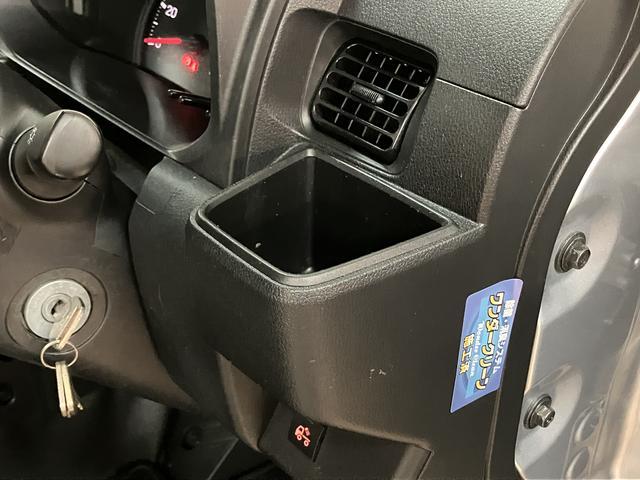 ハイゼットトラックスタンダード／４ＷＤ／ＣＶＴ／車検整備付き４ＷＤ／ＣＶＴ／令和４年式／走行４．８万キロ／ラバーマット／車検整備付き／荷台作業灯／電動式パワーステアリング／フロントシェルフ／プリントレザーシート表皮／／衝突回避軽減ブレーキ（大阪府）の中古車