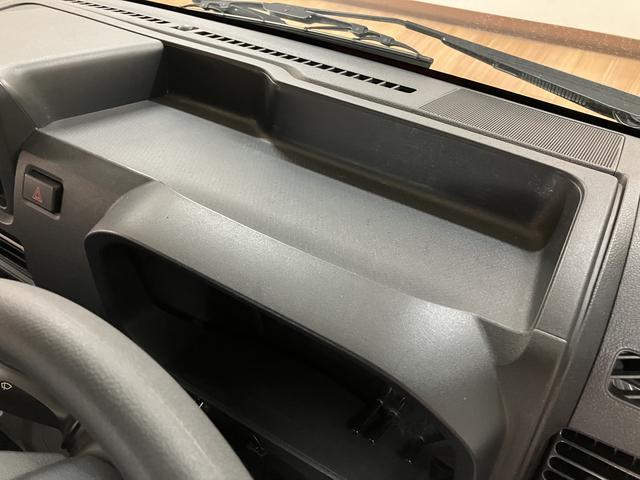ハイゼットトラックスタンダード／４ＷＤ／ＣＶＴ／車検整備付き４ＷＤ／ＣＶＴ／令和４年式／走行４．８万キロ／ラバーマット／車検整備付き／荷台作業灯／電動式パワーステアリング／フロントシェルフ／プリントレザーシート表皮／／衝突回避軽減ブレーキ（大阪府）の中古車