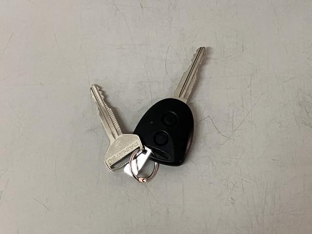 ハイゼットカーゴクルーズSAIII/1年保証/車検整備渡し/ナビ/ETC/バックカメラ/ビジネスパック/電動格納ミラー/パワーウインドウ/キーレス/LEDヘッドライト/障害物センサー/衝突軽減ブレーキ/横滑り防止装置/アイドリングストップ/オートハイビーム/フルフラット/(大阪府)の中古車
