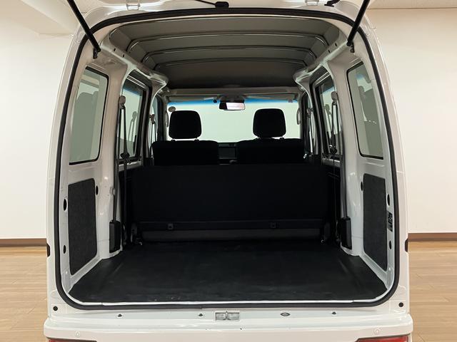 ハイゼットカーゴクルーズSAIII/1年保証/車検整備渡し/ナビ/ETC/バックカメラ/ビジネスパック/電動格納ミラー/パワーウインドウ/キーレス/LEDヘッドライト/障害物センサー/衝突軽減ブレーキ/横滑り防止装置/アイドリングストップ/オートハイビーム/フルフラット/(大阪府)の中古車